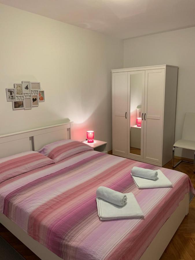 Apartments Toni-Малинська Екстер'єр фото